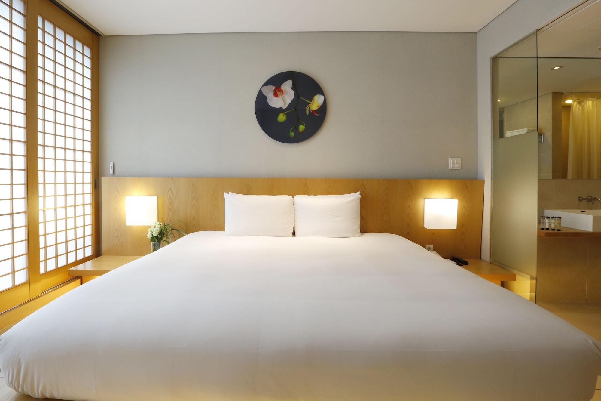 Grand Mercure Ambassador Changwon Extérieur photo