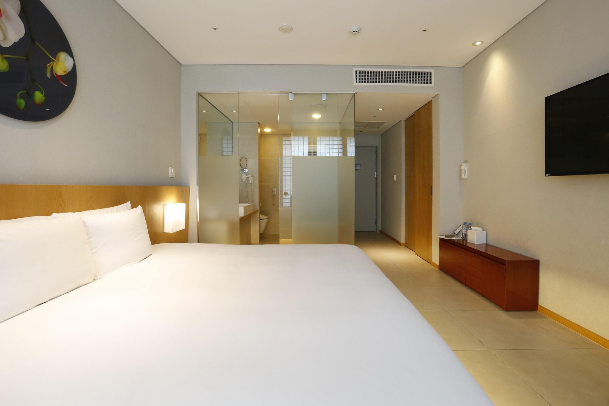 Grand Mercure Ambassador Changwon Extérieur photo