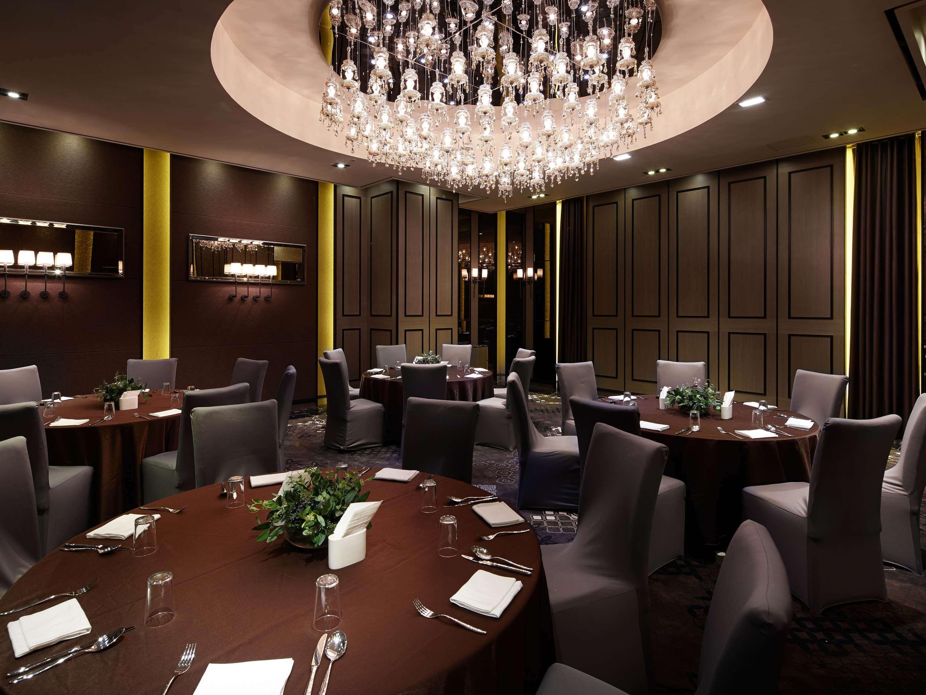 Grand Mercure Ambassador Changwon Extérieur photo