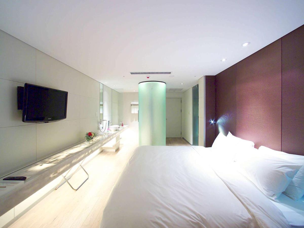 Grand Mercure Ambassador Changwon Extérieur photo