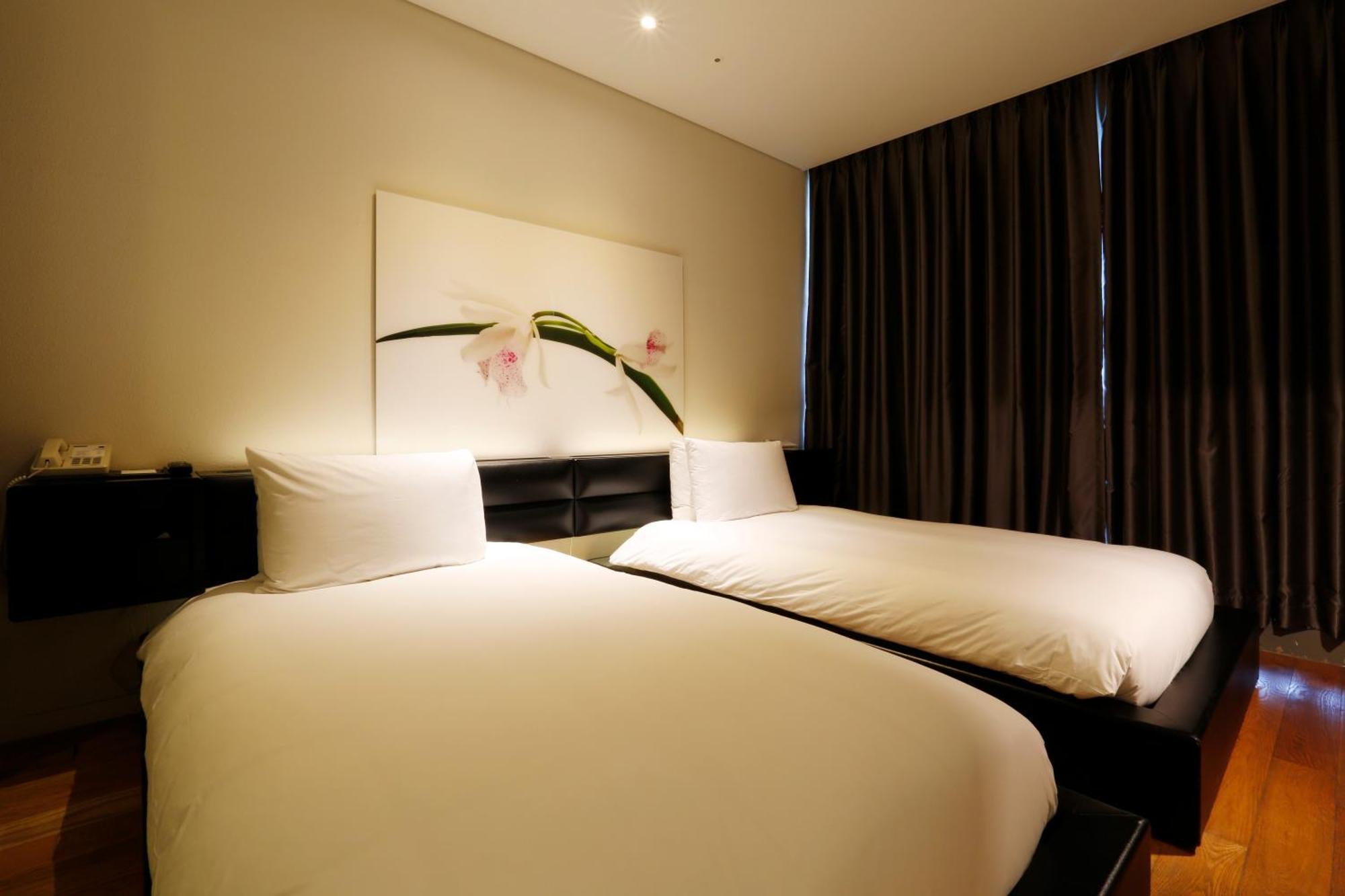 Grand Mercure Ambassador Changwon Extérieur photo