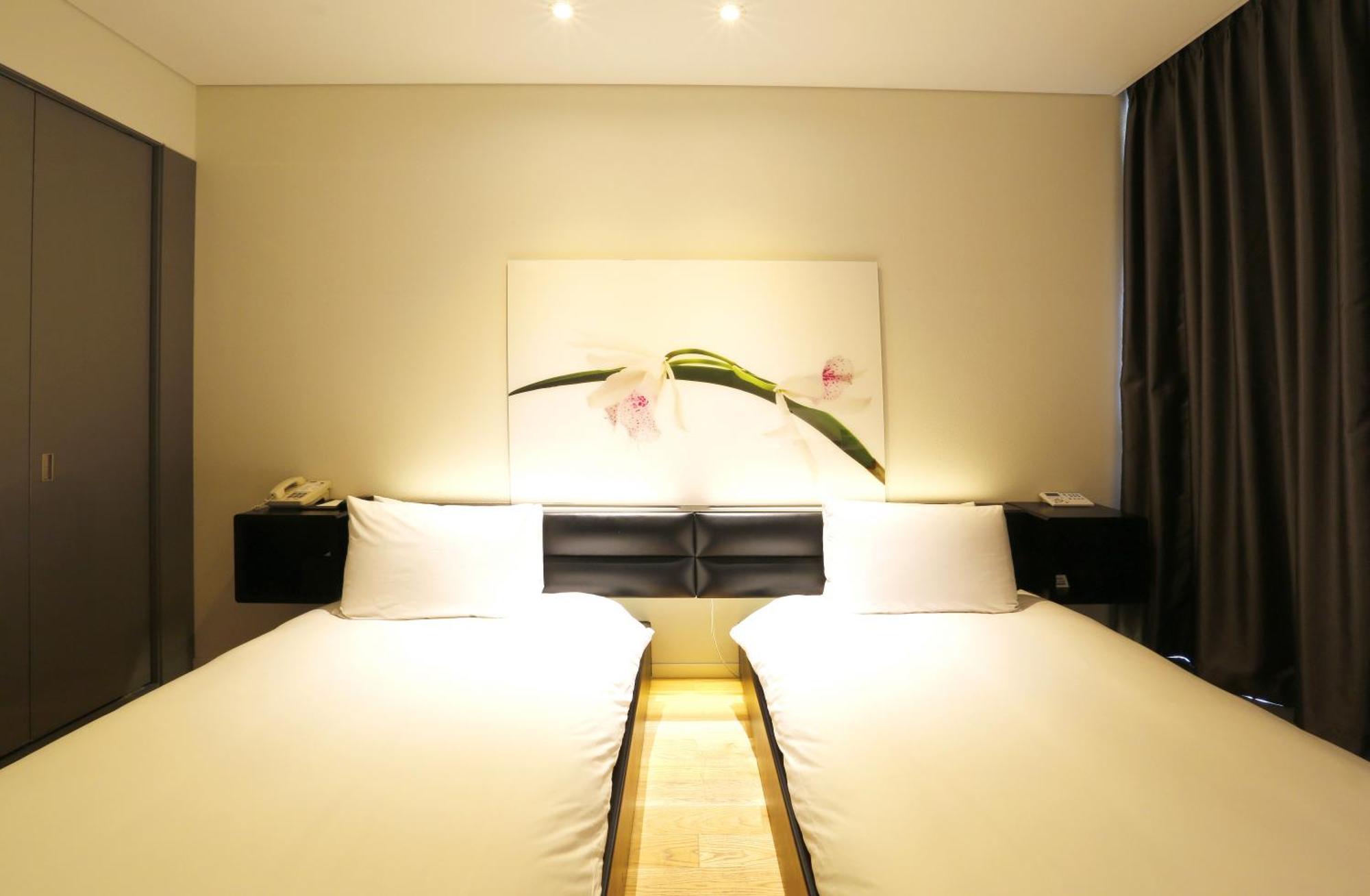 Grand Mercure Ambassador Changwon Extérieur photo