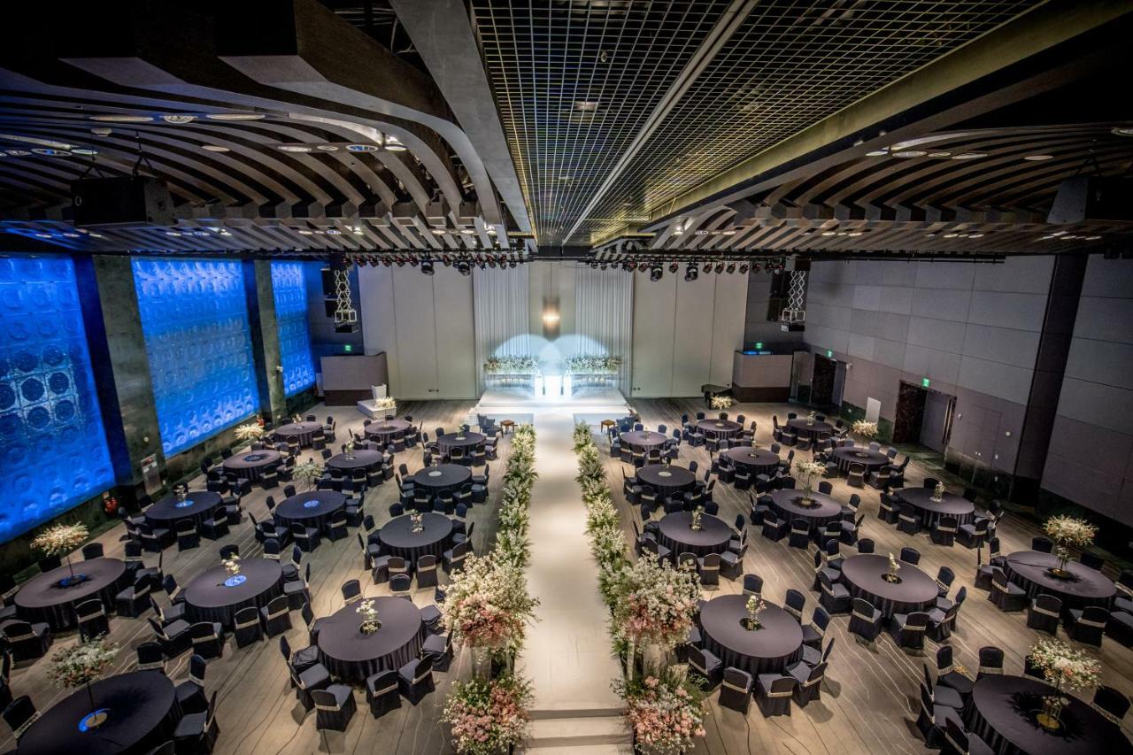 Grand Mercure Ambassador Changwon Extérieur photo